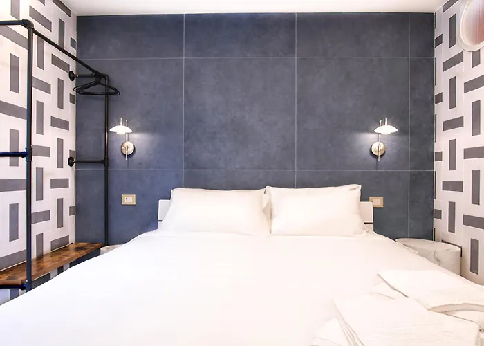 Ms Marple Luxury Suite Central Station